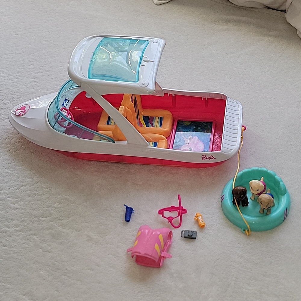 Barbie Dolphin Magic Ocean View Boat